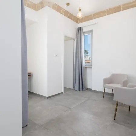 Vila Beautiful Newly Surrounded By Olive Trees By Beahost Andrano